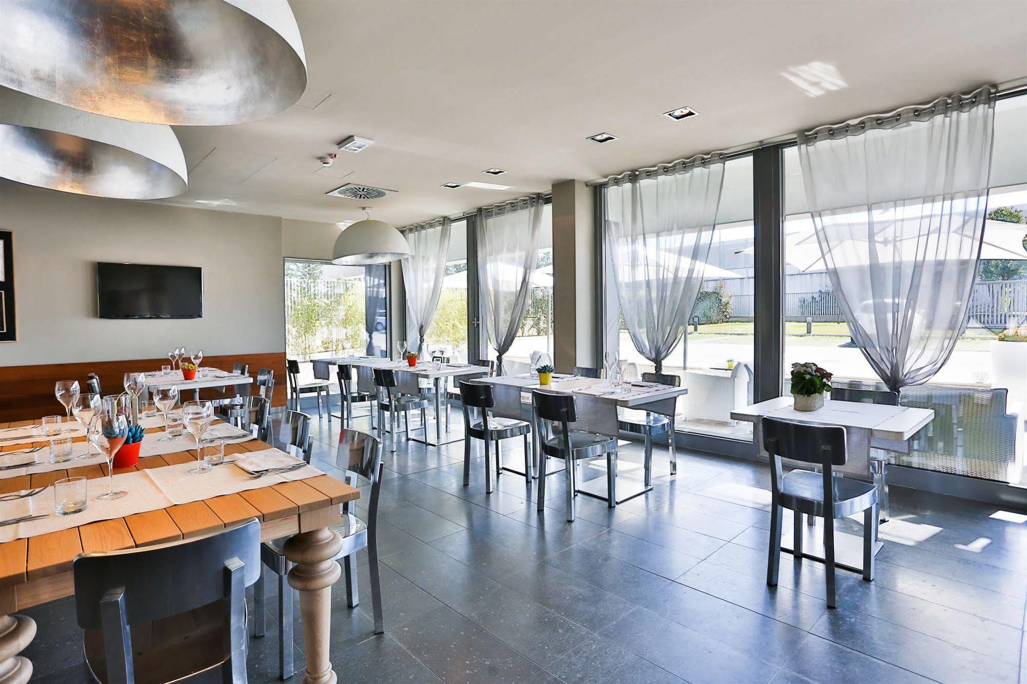 One Hotel & Restaurant Dalmine Exterior foto