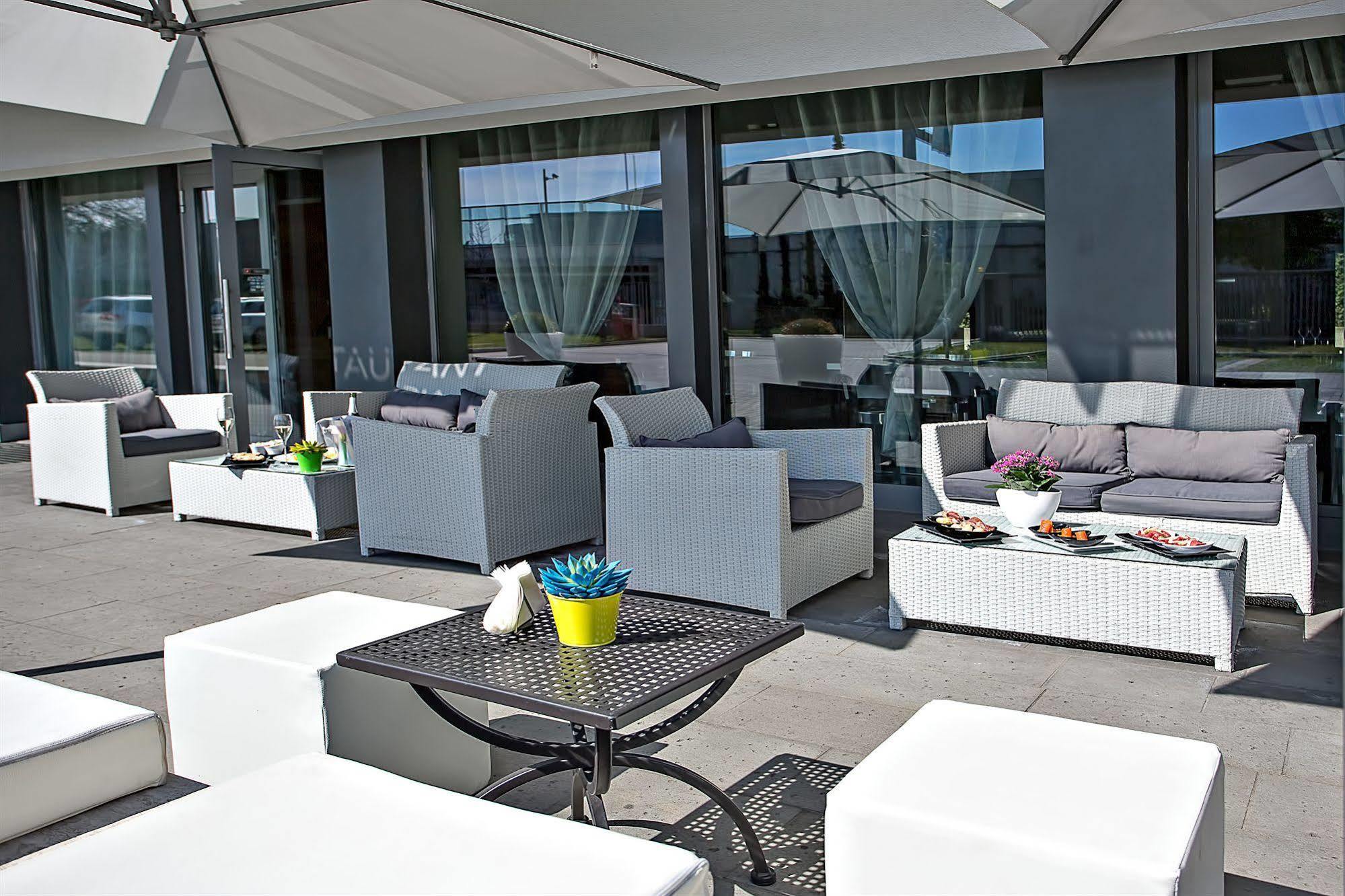 One Hotel & Restaurant Dalmine Exterior foto